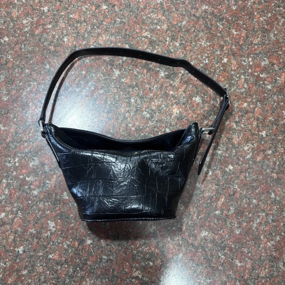 ZARA Black Croc Embossed Oval Draped Hobo Shoulder Bag‎ Minimalist Chic